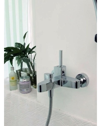 Смеситель для ванны Bravat Spring F679113C-01 Хром