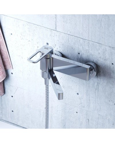 Смеситель для ванны IDDIS Slide SLISB00i02WA