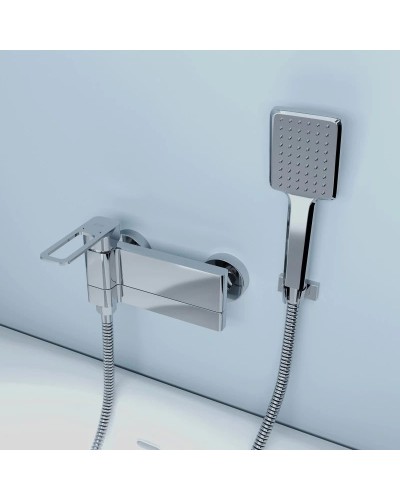 Смеситель для ванны IDDIS Slide SLISB00i02WA