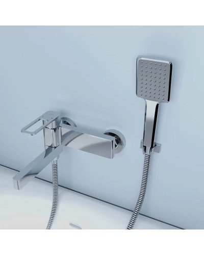 Смеситель для ванны IDDIS Slide SLISB00i02WA