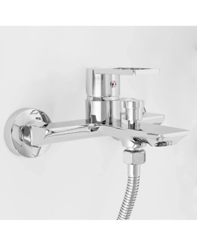 Смеситель для ванны Rea Flip REA-B2002