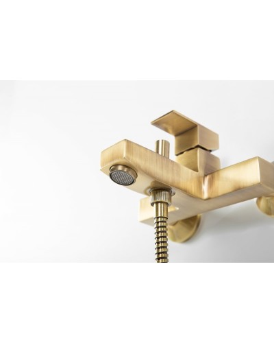 Смеситель для ванны и душа CEZARES UNIKA-VDM-02