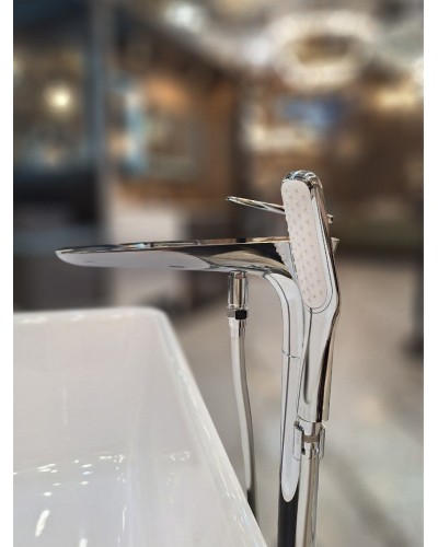 Смеситель для ванны AltroBagno Aperto 020201 Cr