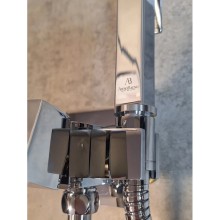 Гигиенический душ AltroBagno Beni aggiuntivi AltroBagnoBM060120Cr со смесителем, хром