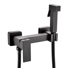 Смеситель с гигиеническим душем RIMERO RM700BL (Черный матовый)