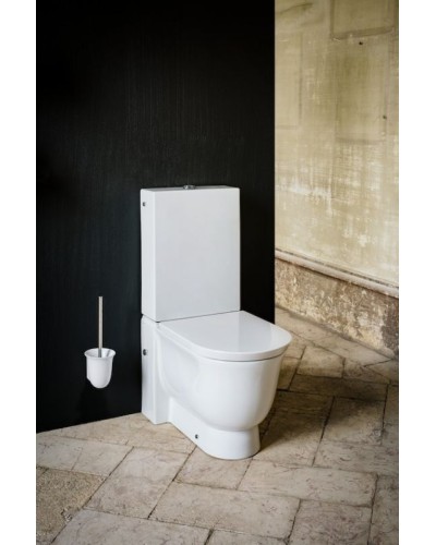 Унитаз компакт Laufen New Classic 8.2485.8.000.000.1 без бачка и сиденья