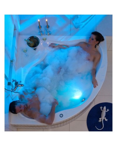 Акриловая ванна NewDay PU PLUS 150x150 Ravak C681000000