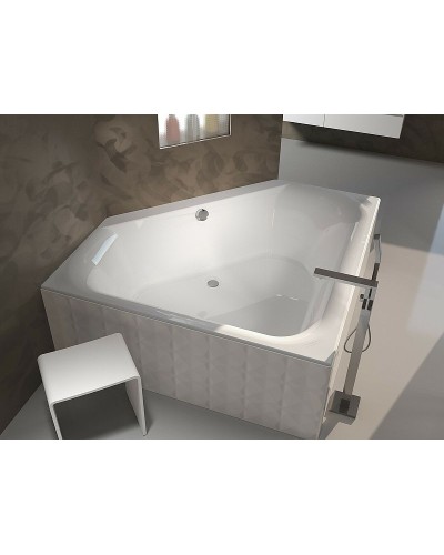 Акриловая ванна Riho Austin 145x145 B005001005 (BA1100500000000) без гидромассажа